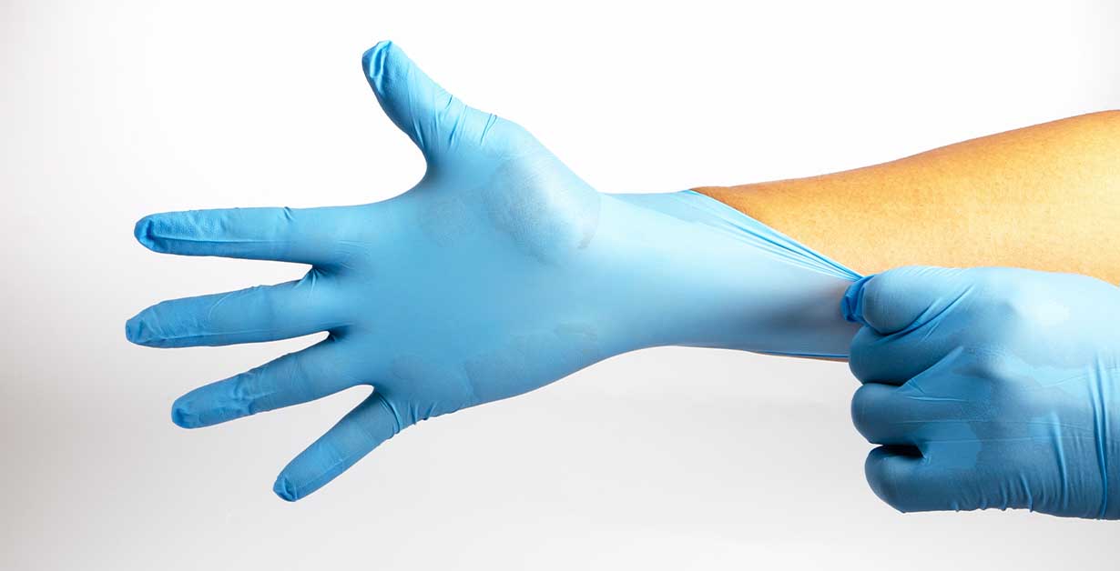 Severe and Mild Latex Allergy Symptoms to Know About